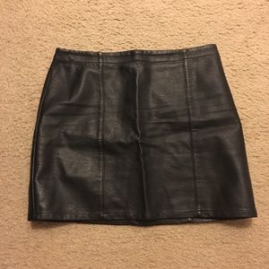 Leather skirt black